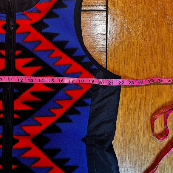 Lauren-Ralph Lauren Active Wear Women's Blue and Orange  Geometric Vest size XL - Picture 4 of 5